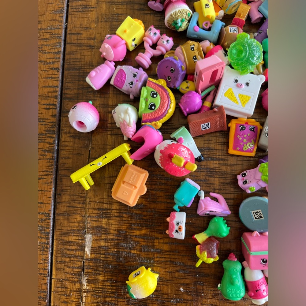 Shopkins bundle - Picture 4 of 6